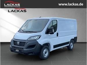 Gebraucht Fiat Ducato 120 PS (88 kW) 2023 Weiß (colore esterno (weiss (pastell))) Van