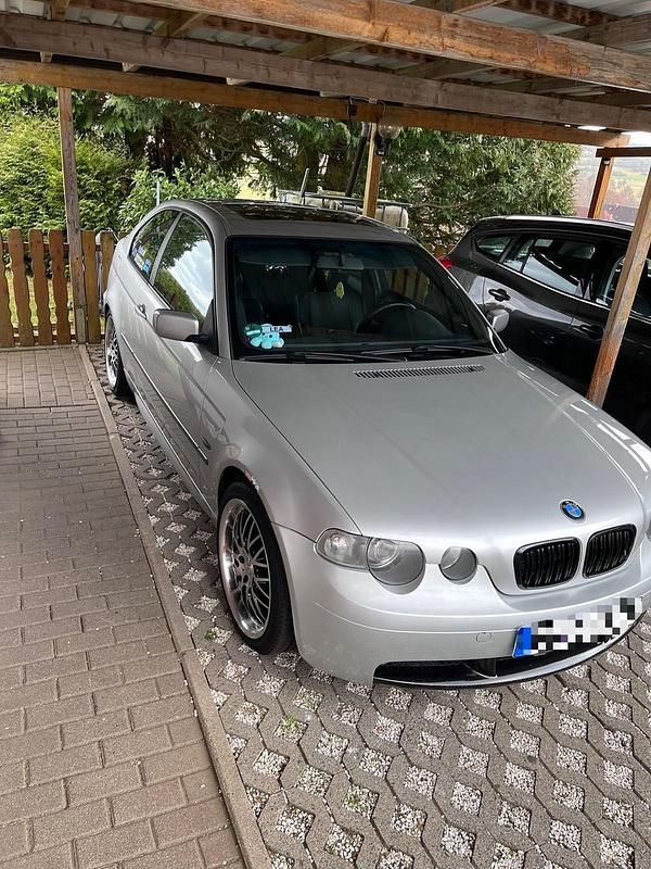 Gebraucht BMW 325 200 PS (147 kW) 2002 Silber Coupé