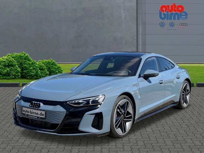 Kemoragrau metallic Gebraucht 2022 Audi e-tron GT quattro Ambiente Limousine | 76.880 € (Etwas zu teuer) - Bild 1/4