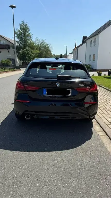 Gebraucht BMW 118 Advantage 140 PS (102 kW) 2020 Schwarz Kleinwagen