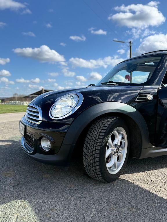 Gebraucht Mini ONE 98 PS (72 kW) 2010 Schwarz Kleinwagen