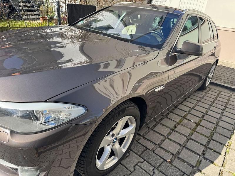 Second-hand BMW 525 218 CP (160 kW) 2012 Maro Break