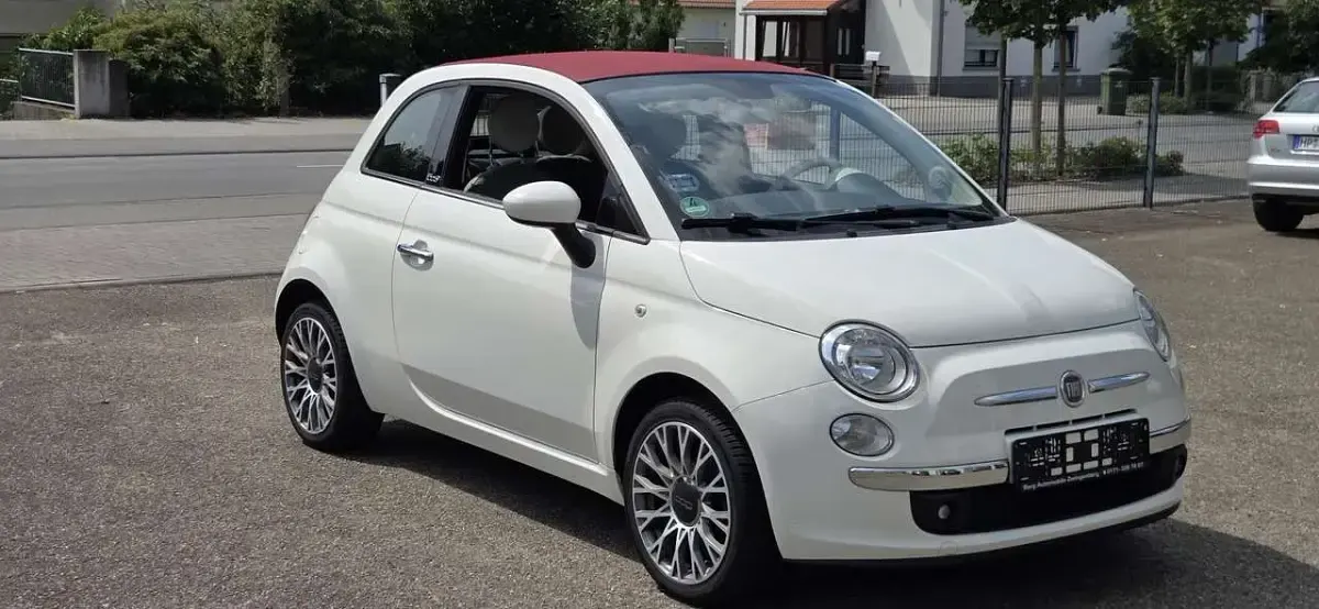 Gebraucht Fiat 500 Lounge 69 PS (50 kW) 2010 Weiß Cabrio