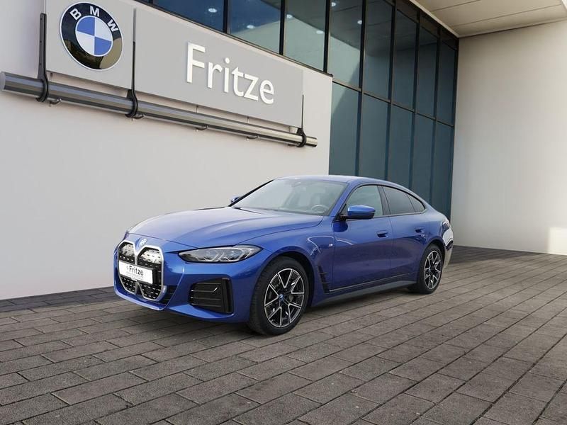 Blau Gebraucht 2022 BMW i4 M Sport Limousine | 36.485 € (Etwas zu teuer) - Bild 1/4