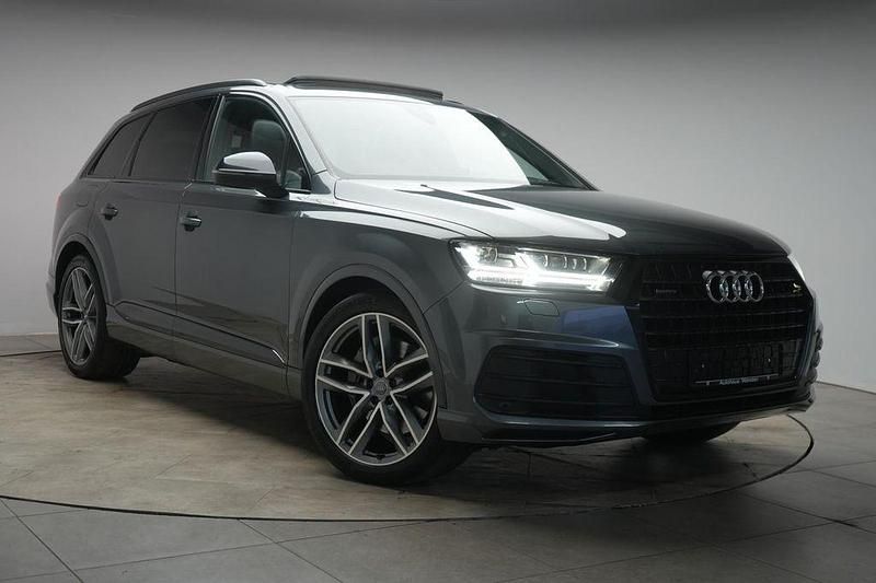 Grau Gebraucht 2019 Audi Q7 S-Line SUV | 37.490 € (Fairer Preis) - Bild 1/4