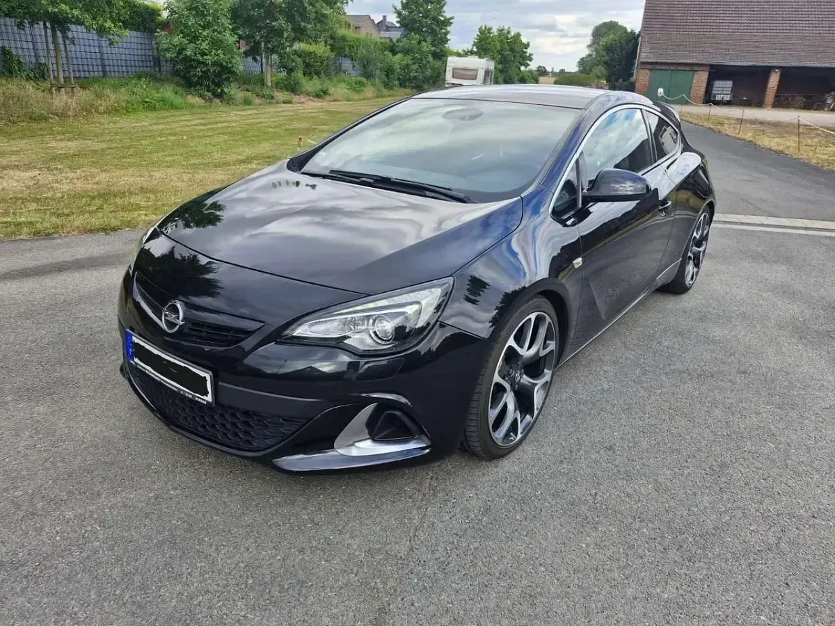 Gebraucht Opel Astra OPC 280 PS (205 kW) 2013 Schwarz Coupé