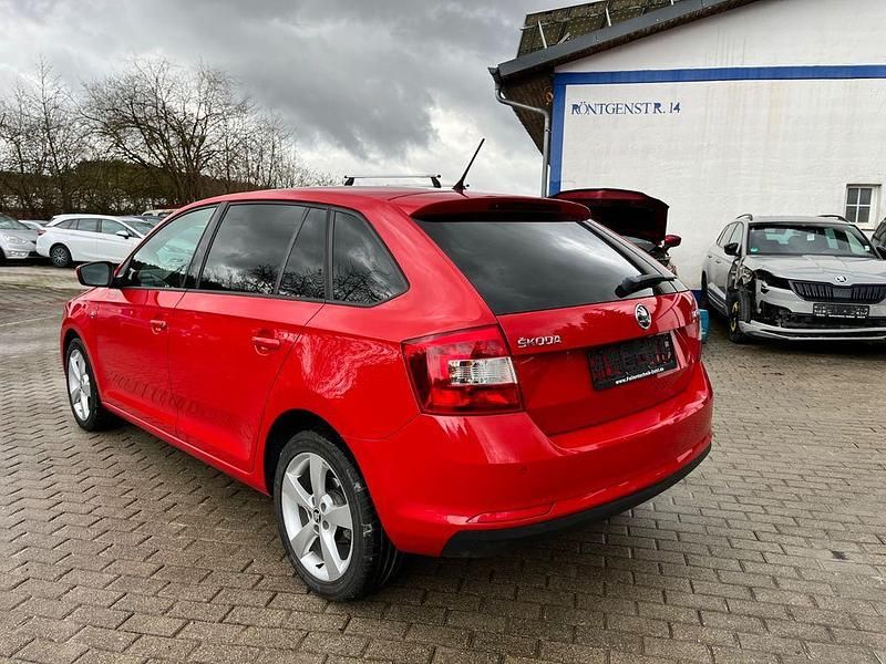 Gebraucht Skoda Rapid Elegance 122 PS (89 kW) 2014 Rot Kleinwagen