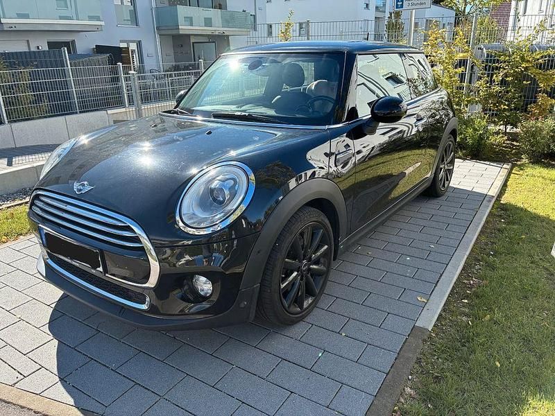 Schwarz Gebraucht 2015 Mini Cooper Kleinwagen | 16.490 € (Etwas zu teuer) - Bild 1/4