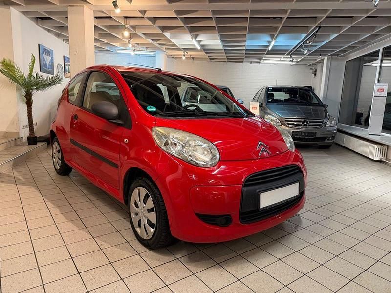 Rot Gebraucht 2010 Citroën C1 Advance Kleinwagen | 1.590 € (Fairer Preis) - Bild 1/4