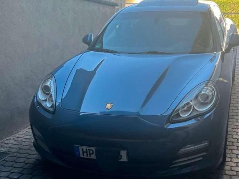 Gebraucht Porsche Panamera 4S 400 PS (294 kW) 2011 Blau Limousine