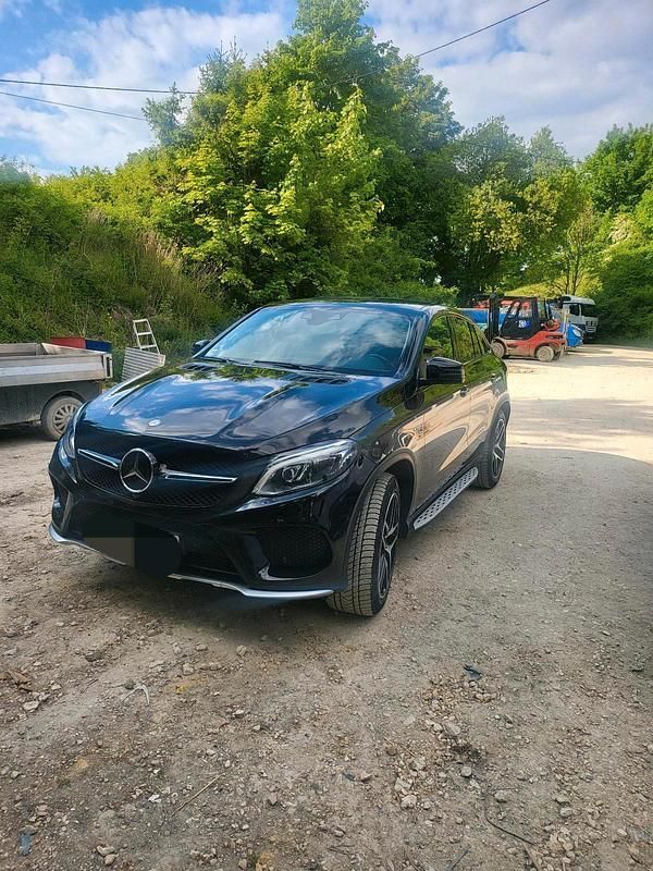 Schwarz Gebraucht 2016 Mercedes GLE43 AMG AMG SUV | 31.500 € (Fairer Preis) - Bild 1/4