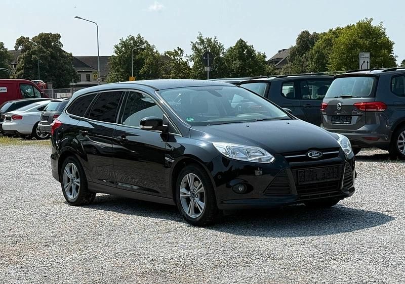 Schwarz Gebraucht 2013 Ford Focus SYNC Edition Kombi | 3.950 € (Superpreis) - Bild 1/4