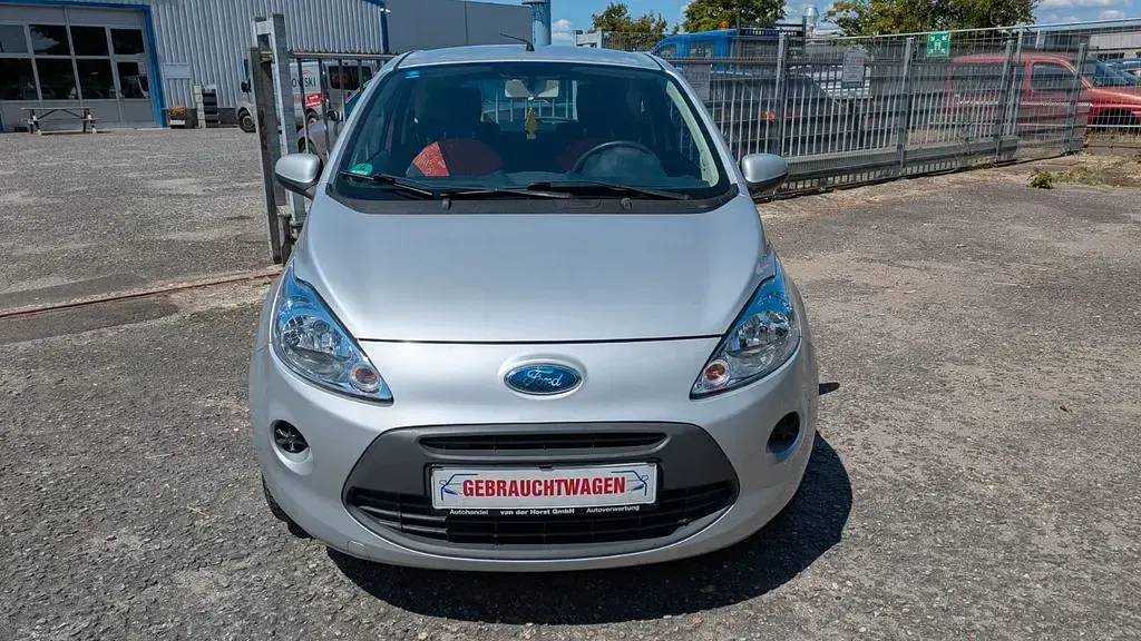 Gebraucht Ford Ka Trend 69 PS (50 kW) 2009 Silber Kleinwagen