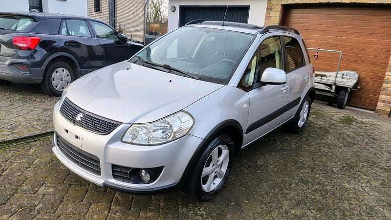 Gebraucht Suzuki SX4 115 PS (84 kW) 2007 Silber SUV