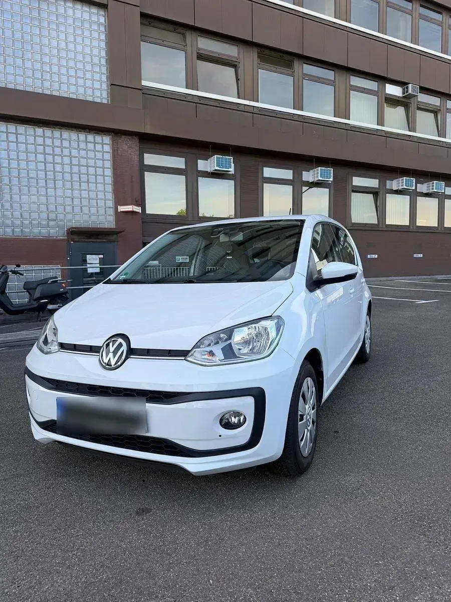 Second-hand VW up! 75 CP (55 kW) 2018 Alb Hatchback