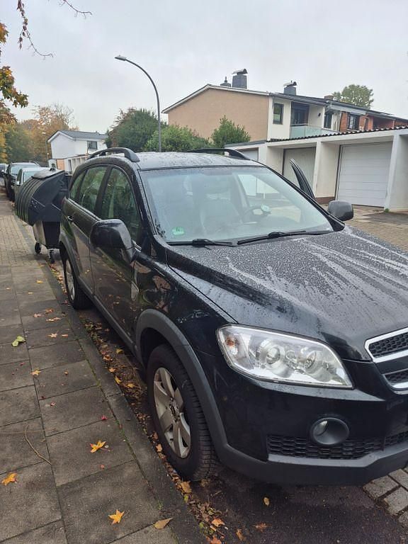 Schwarz Gebraucht 2010 Chevrolet Captiva SUV | 3.300 € (Guter Preis) - Bild 1/4