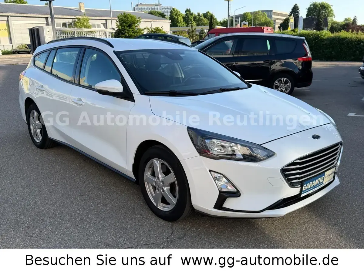 Gebraucht Ford Focus Trend 125 PS (91 kW) 2021 Weiß Kombi