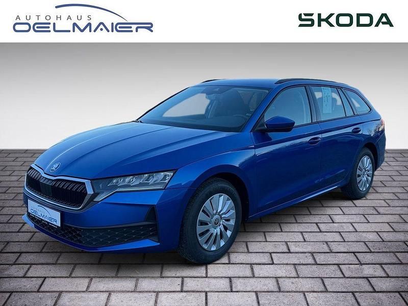 Blau Neu 2025 Skoda Octavia Essence Kombi | 31.969 € (Teuer) - Bild 1/4