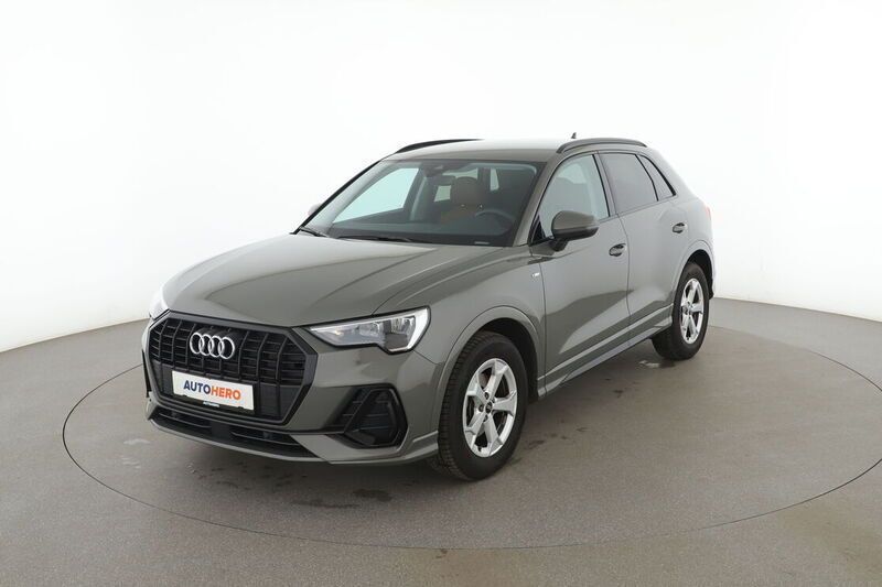 Grau Gebraucht 2023 Audi Q3 Design SUV | 37.300 € (Fairer Preis) - Bild 1/4