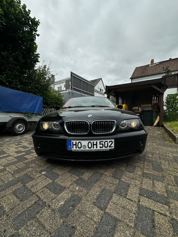 Schwarz Gebraucht 2003 BMW 320 Limousine | 2.500 € (Fairer Preis) - Bild 1/4