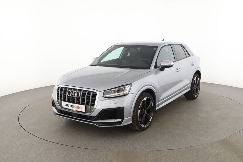 Silber Gebraucht 2020 Audi SQ2 Sport SUV | 28.530 € - Bild 1/4