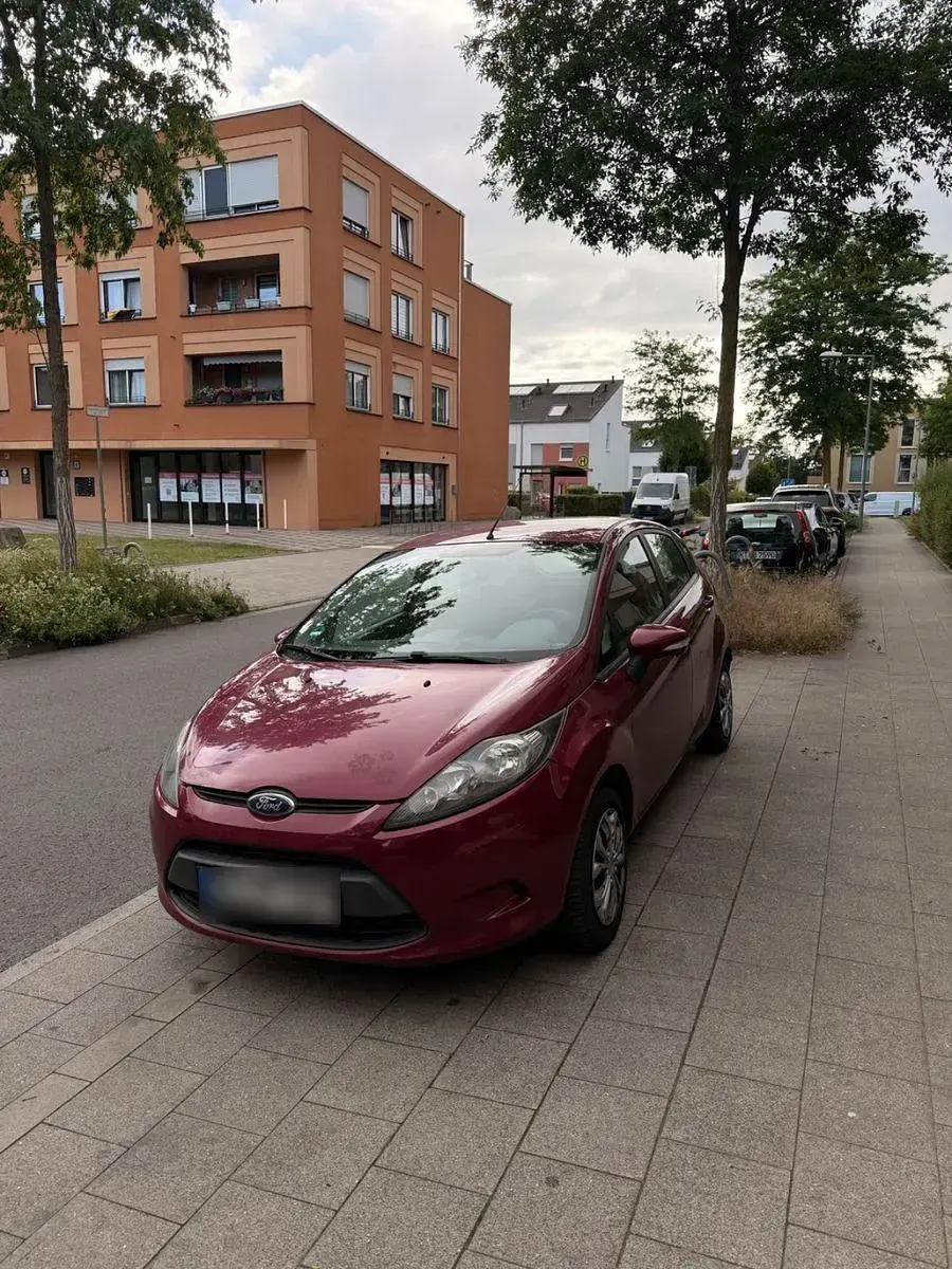 Gebraucht Ford Fiesta 82 PS (60 kW) 2009 Violet Kleinwagen