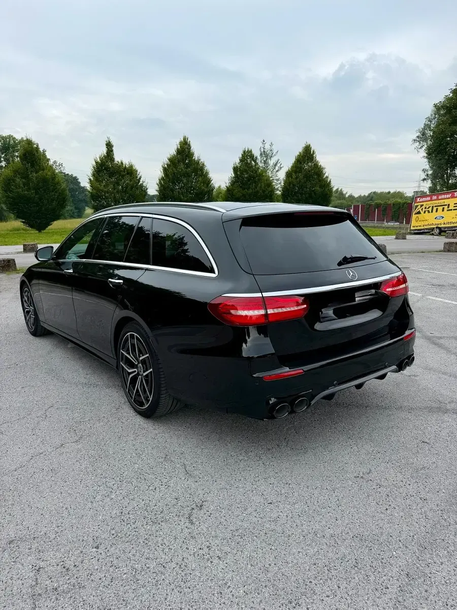 Gebraucht Mercedes E400 AMG 340 PS (250 kW) 2018 Schwarz Kombi