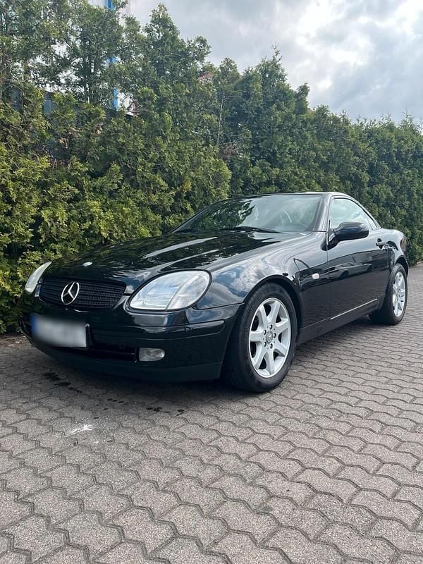 Gebraucht Mercedes SLK230 193 PS (141 kW) 1998 Schwarz Cabrio