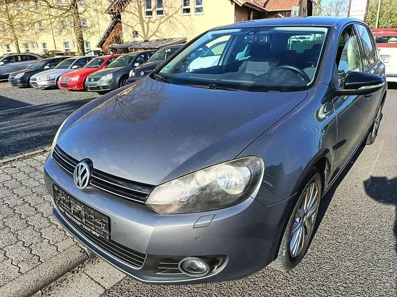 Gebraucht VW Golf VII Style 122 PS (89 kW) 2012 United grey metallic Limousine