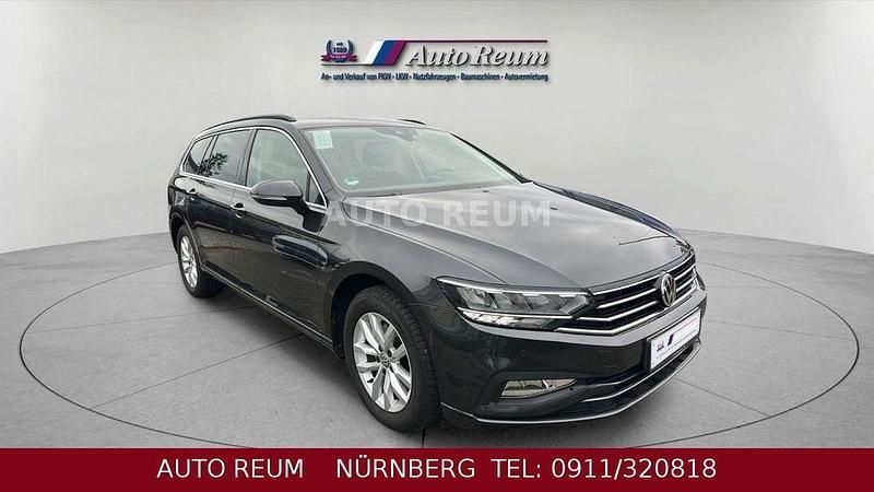 Grau Gebraucht 2020 VW Passat Business Kombi | 15.990 € (Fairer Preis) - Bild 1/4