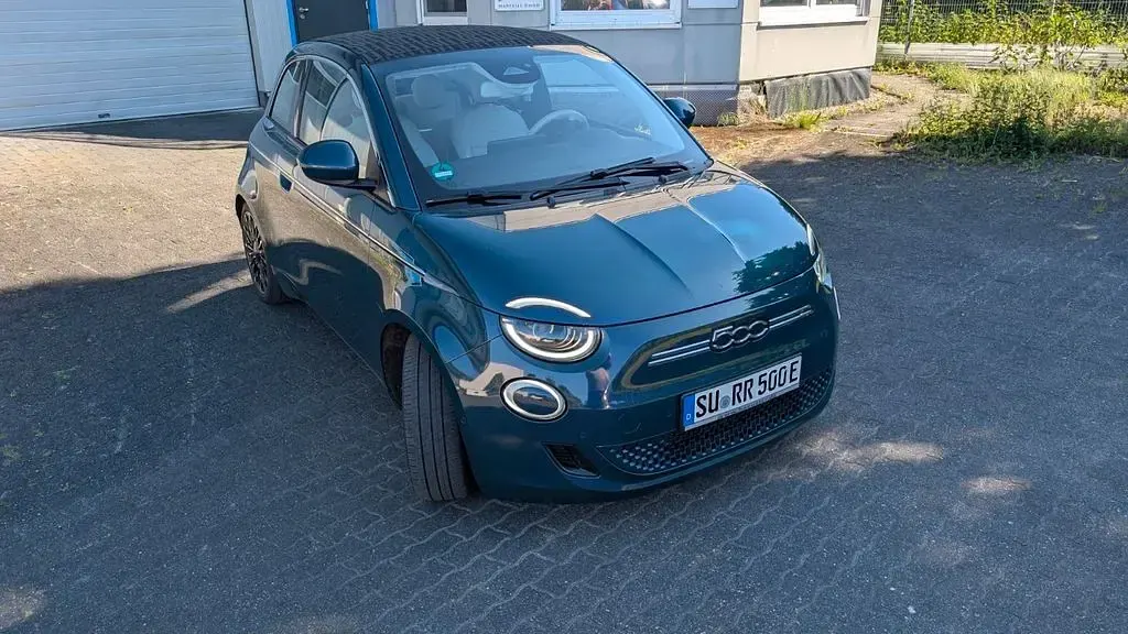 Gebraucht Fiat 500e La Prima 86 kW (118 PS) 2021 Grün Cabrio