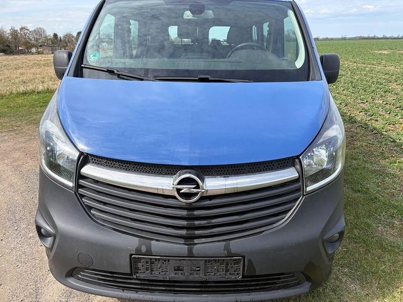 Gebraucht Opel Vivaro 125 PS (91 kW) 2017 Blau Van / Kleinbus