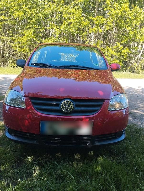 Second-hand VW Fox 54 CP (39 kW) 2009 Roșu Hatchback