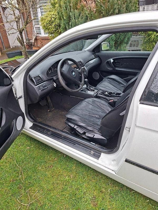 Gebraucht BMW 316 106 PS (77 kW) 2002 Kleinwagen