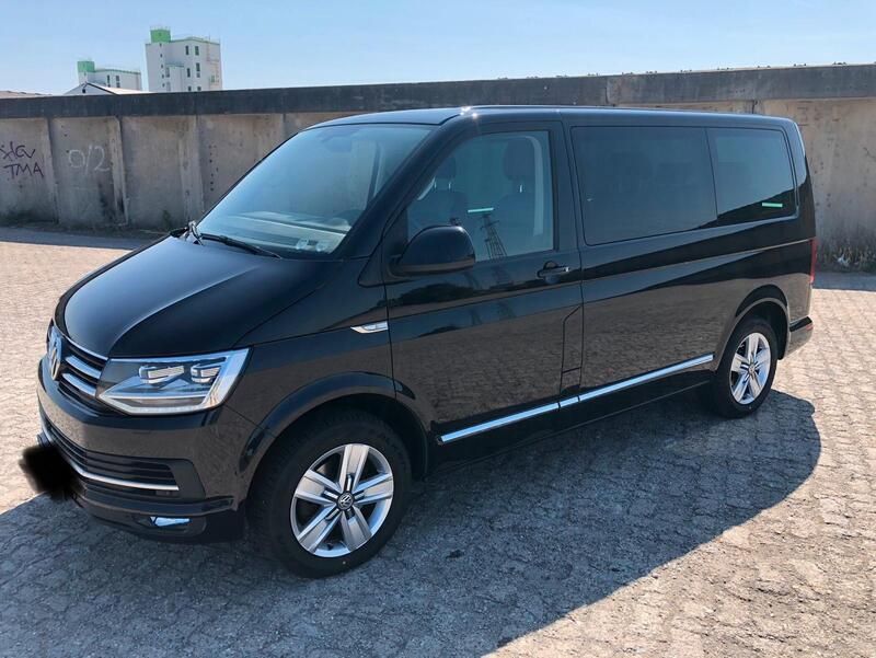 Schwarz Gebraucht 2017 VW T6 Generation Six Van | 36.800 € (Fairer Preis) - Bild 1/4