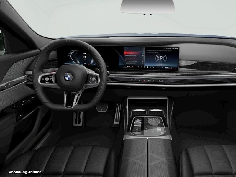 Gebraucht BMW M760e Executive 571 PS (419 kW) 2025 Limousine