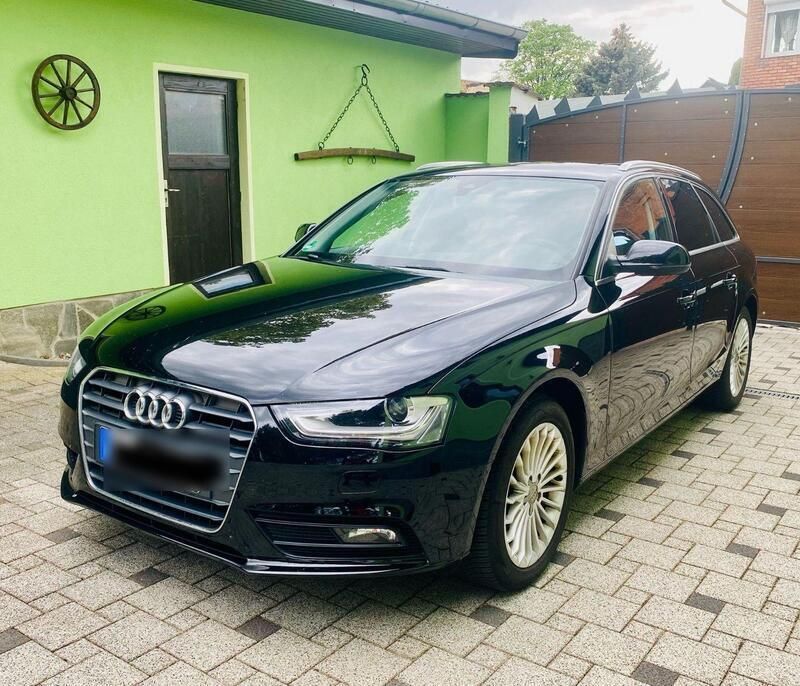 Schwarz Gebraucht 2015 Audi A4 Ambiente Kombi | 13.850 € (Etwas zu teuer) - Bild 1/4