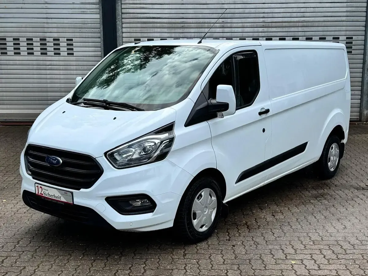 Używany Ford Transit Custom Trend 131 KM (96 kW) 2021 Biały Minivan