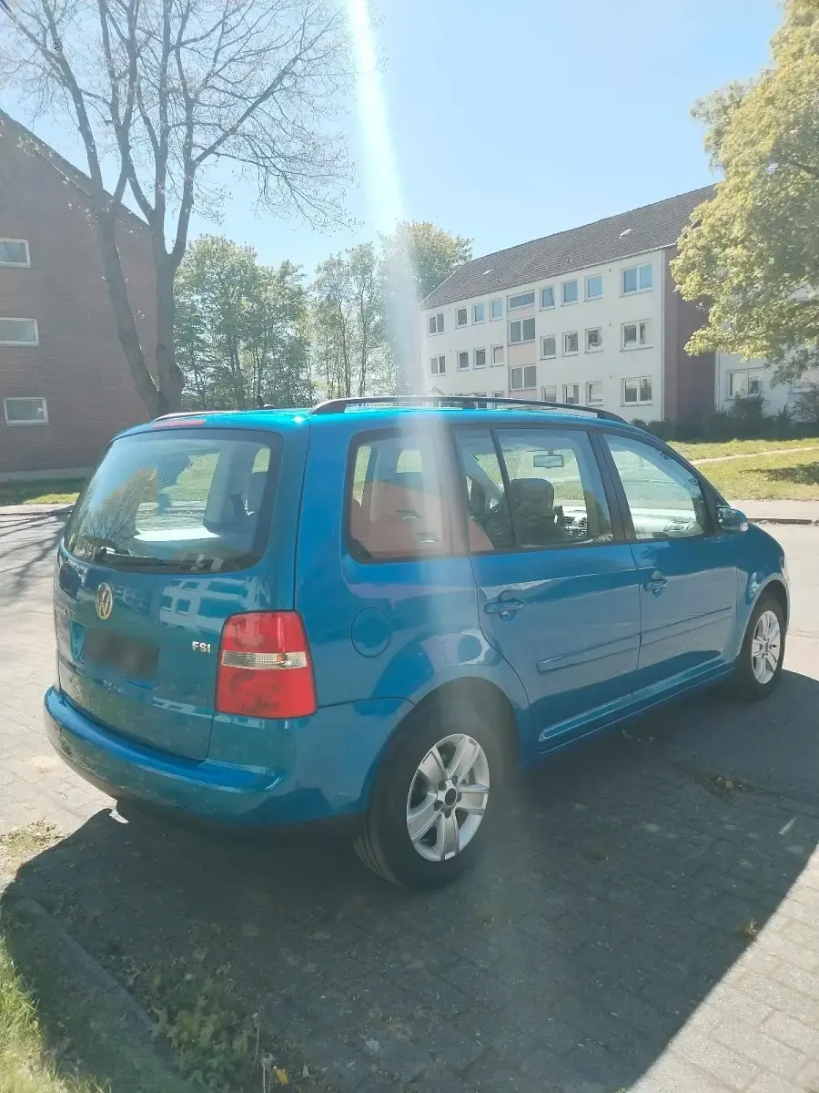 Second-hand VW Golf Plus 116 CP (85 kW) 2004 Albastru Monovolum