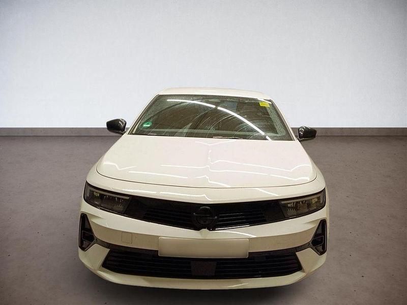Gebraucht Opel Astra S 131 PS (96 kW) 2025 Weiß Limousine