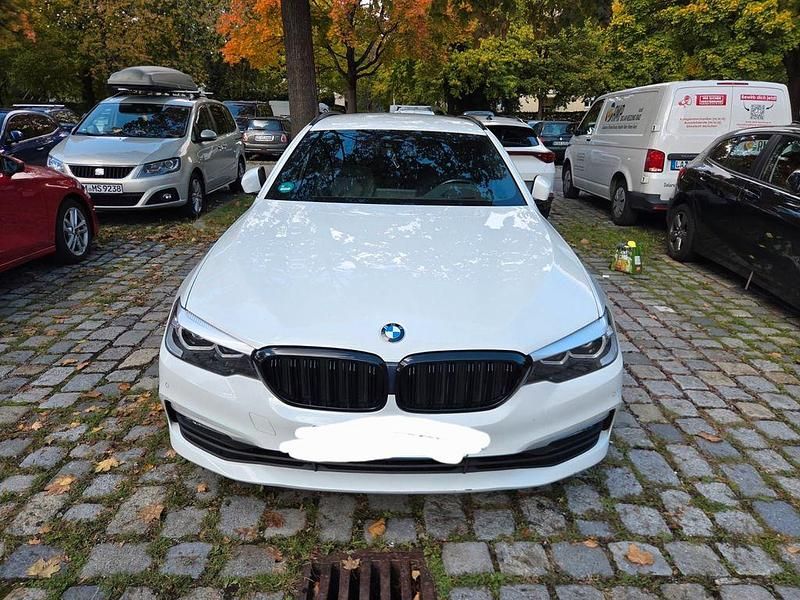 Gebraucht BMW 540 320 PS (235 kW) 2018 Weiß Kombi