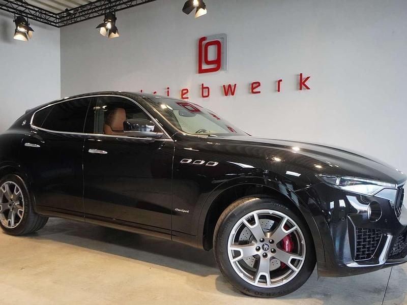 Gebraucht Maserati Levante 275 PS (202 kW) 2019 Schwarz SUV