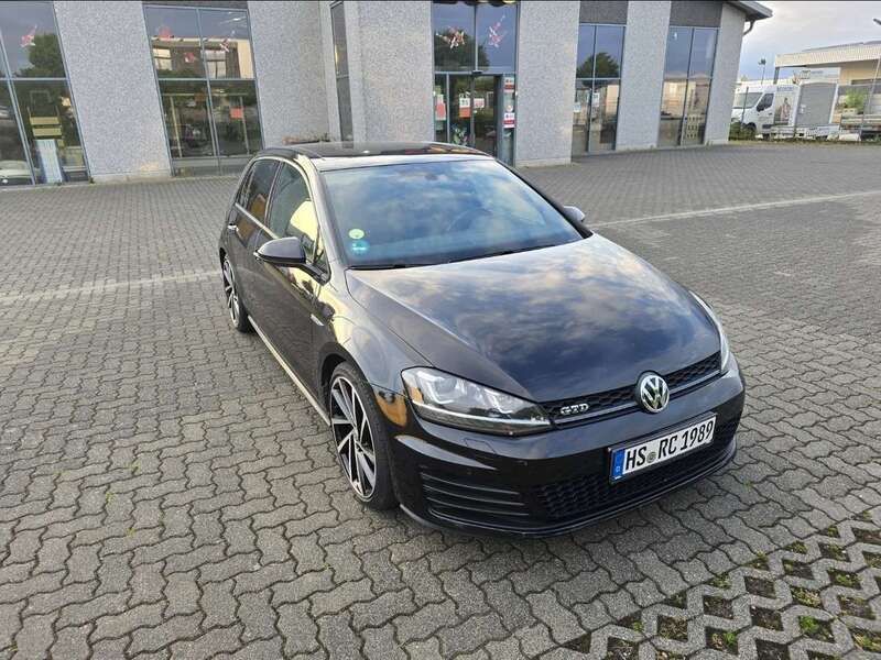 Schwarz Gebraucht 2016 VW Golf VII GTD Limousine | 16.490 € (Etwas zu teuer) - Bild 1/4