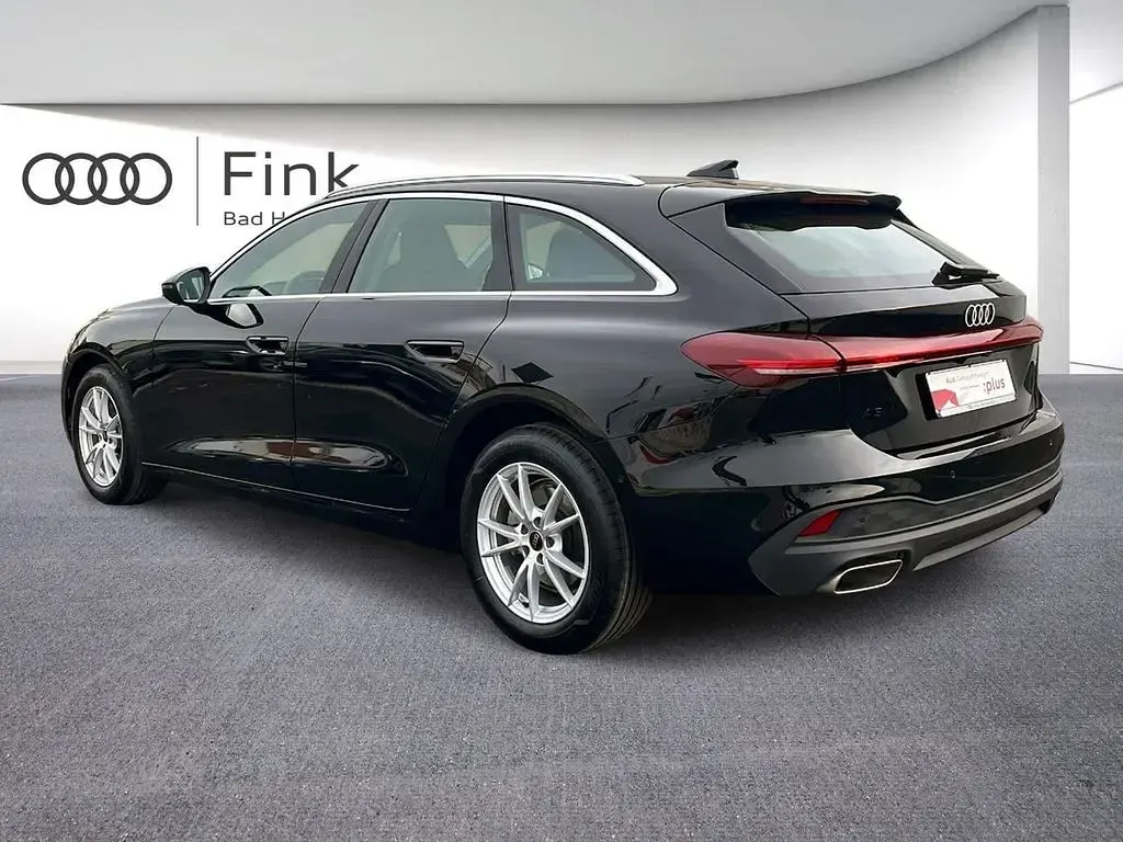 Gebraucht Audi A5 Sport 204 PS (150 kW) 2025 Schwarz Kombi