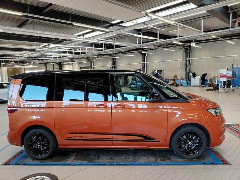 Gebraucht VW Multivan Edition 150 PS (110 kW) 2024 Orangekeine angabe Van