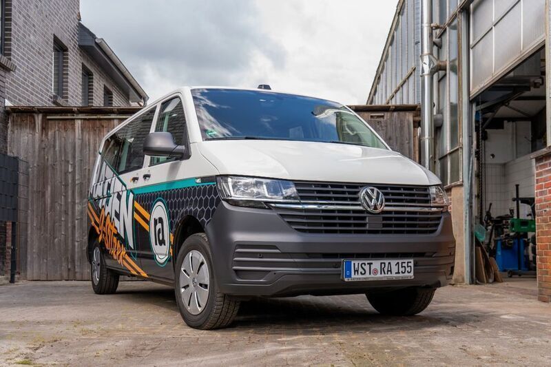 Weiß Gebraucht 2021 VW T6.1 Van | 32.450 € (Teuer) - Bild 1/4