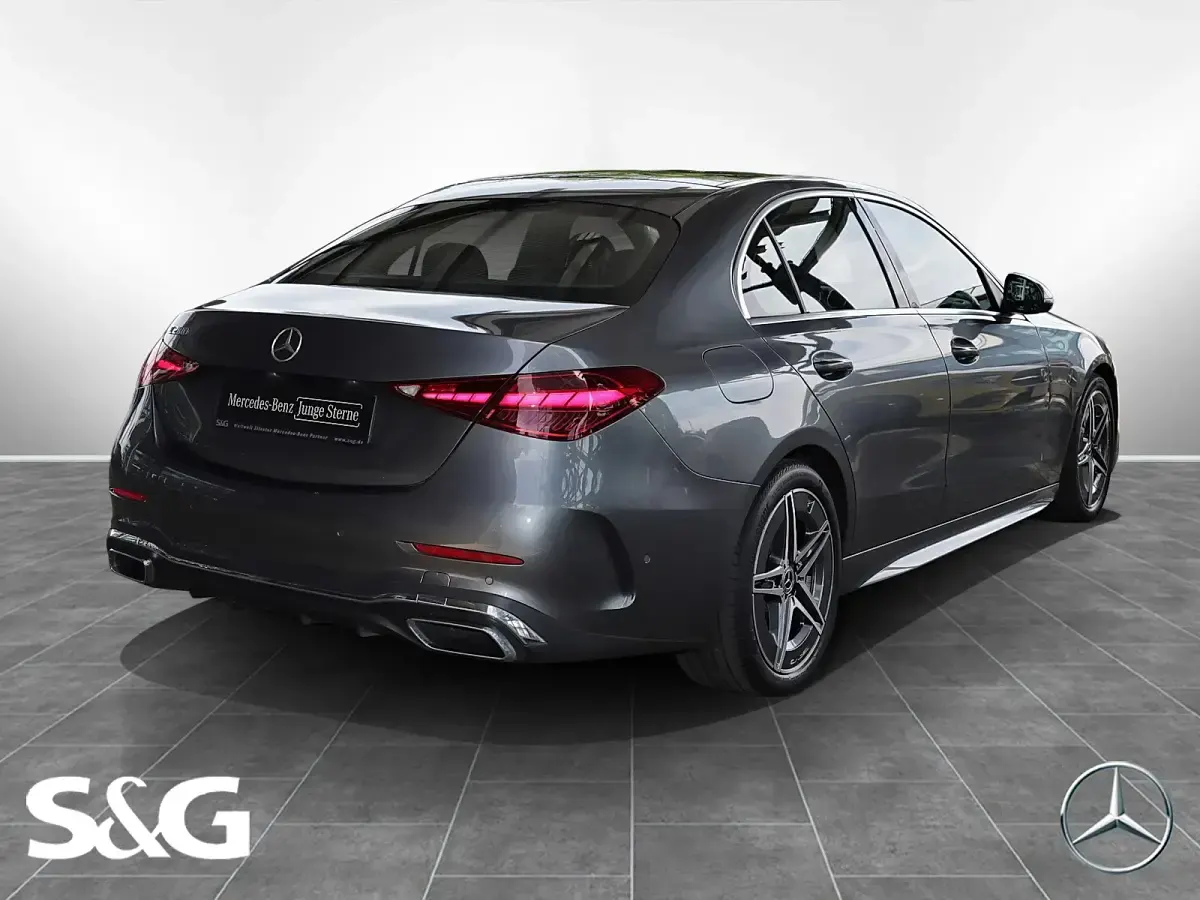Gebraucht Mercedes C200 AMG 204 PS (150 kW) 2022 Selenitgrau metallic Limousine