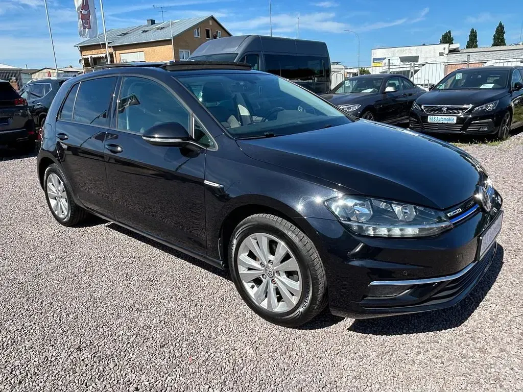 Gebraucht VW Golf VII 110 PS (80 kW) 2018 Schwarz Limousine