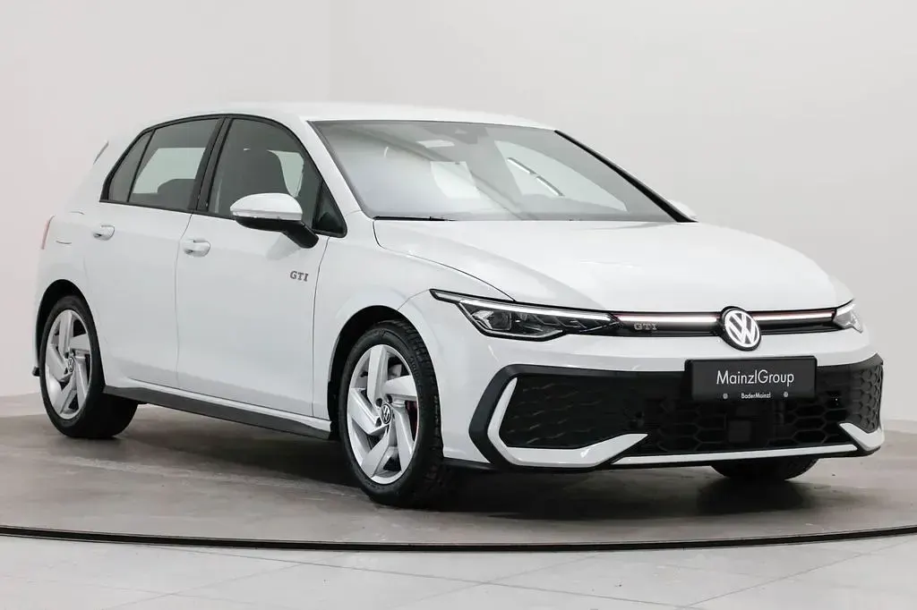 Gebraucht VW Golf VIII GTI 266 PS (195 kW) 2024 Weiß Limousine
