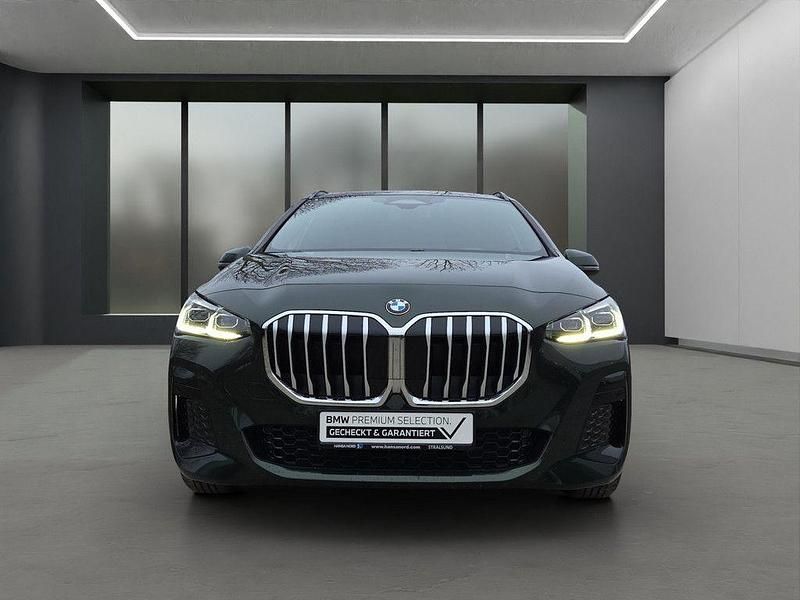 Gebraucht BMW 218 Active Tourer M Sport 136 PS (100 kW) 2024 Grün Van / Kleinbus